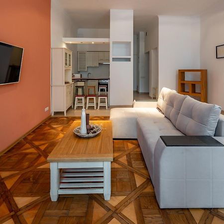 Romari Площа Ринок 28 Apartman Lviv Kültér fotó