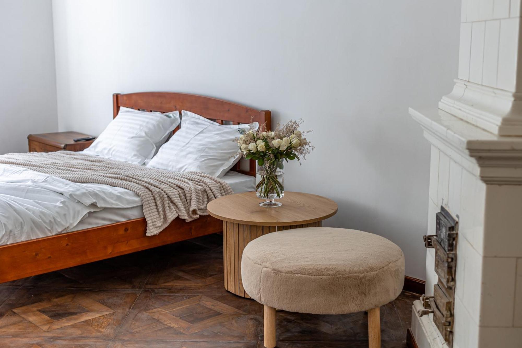 Romari Площа Ринок 28 Apartman Lviv Kültér fotó