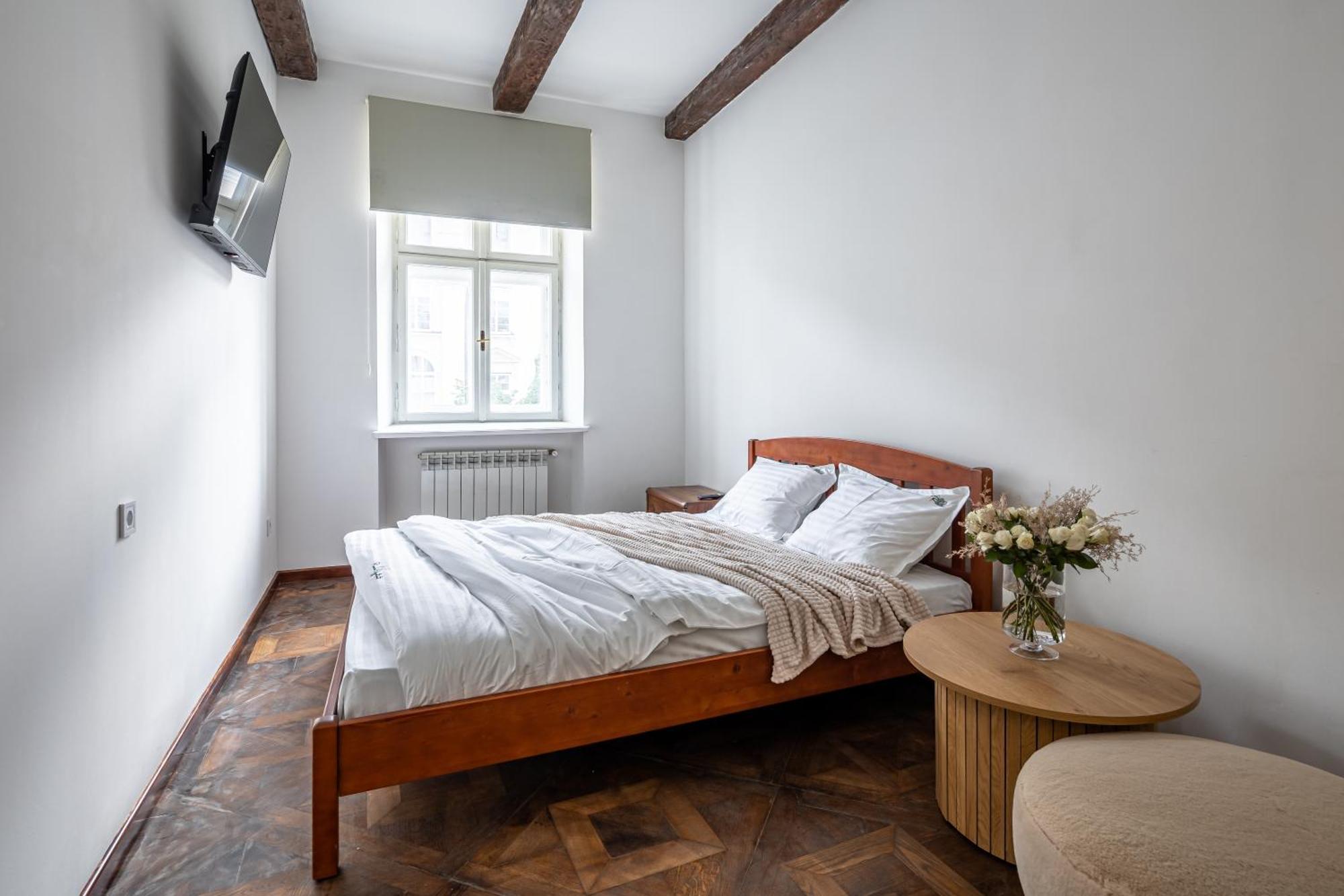 Romari Площа Ринок 28 Apartman Lviv Kültér fotó
