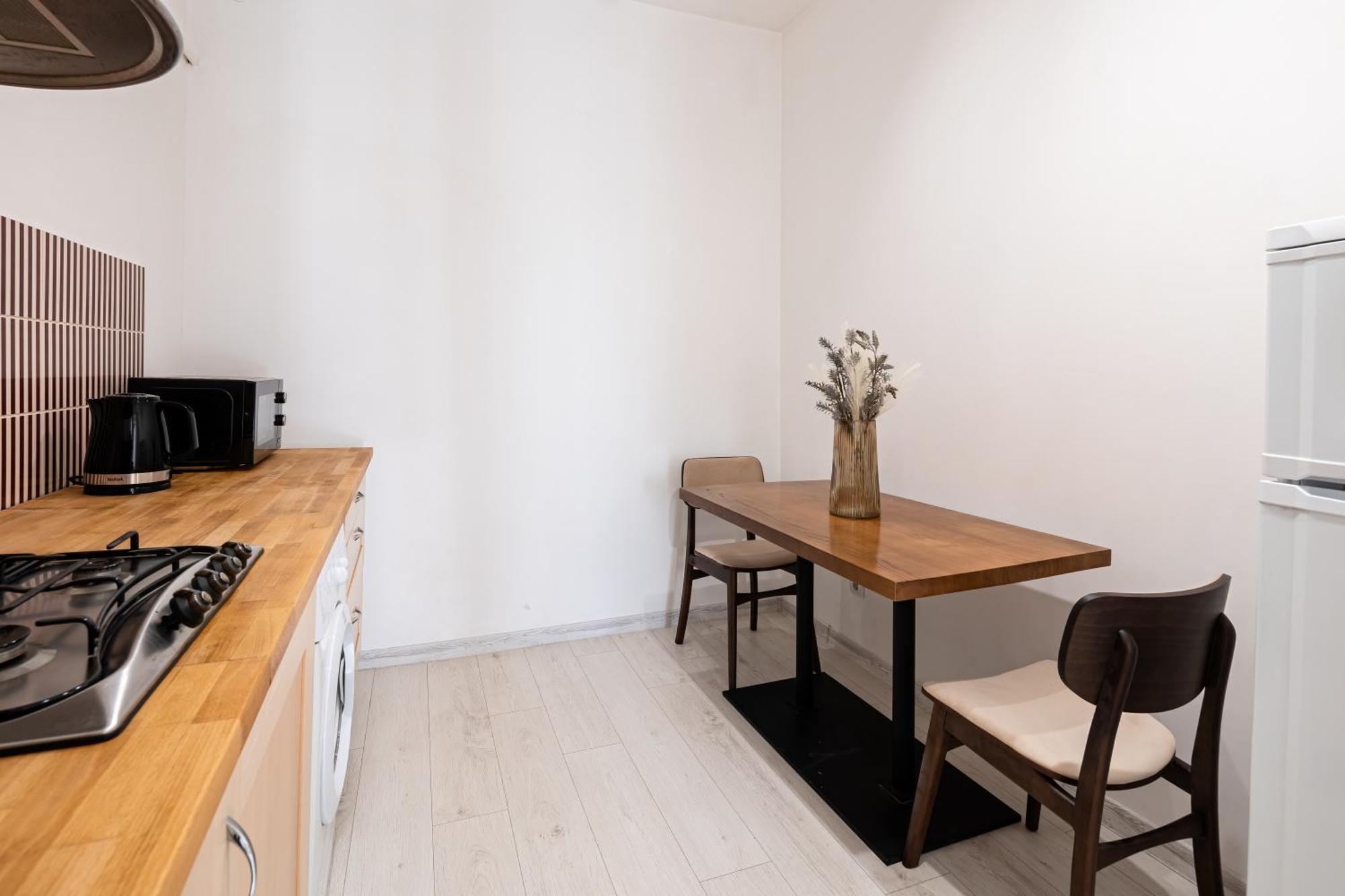 Romari Площа Ринок 28 Apartman Lviv Kültér fotó